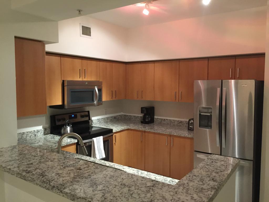 Lyx Suites At Merrick Park In Coral Gables Ruang foto