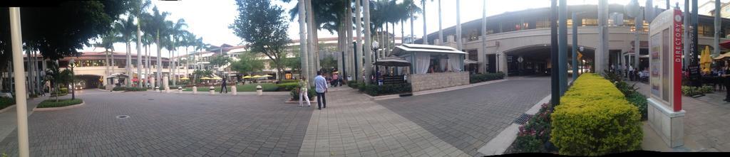 Lyx Suites At Merrick Park In Coral Gables Bagian luar foto