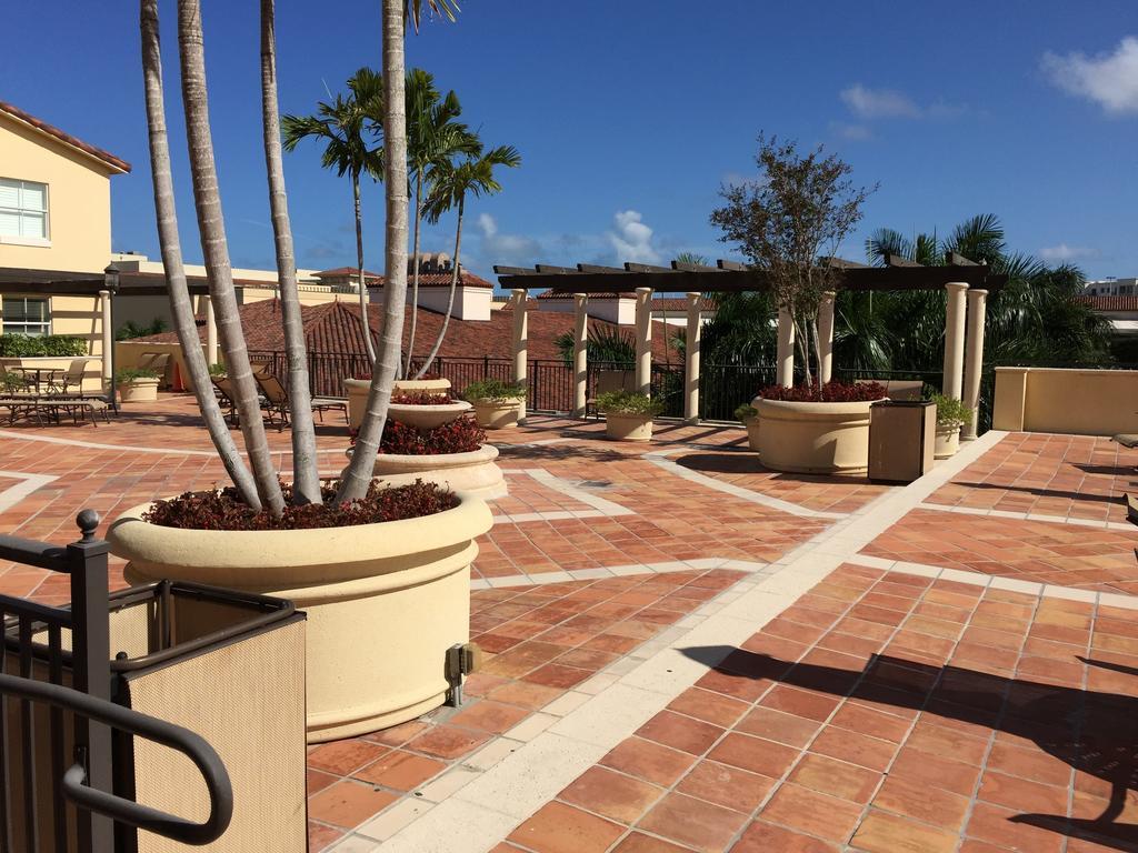 Lyx Suites At Merrick Park In Coral Gables Bagian luar foto