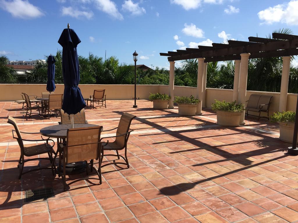 Lyx Suites At Merrick Park In Coral Gables Bagian luar foto
