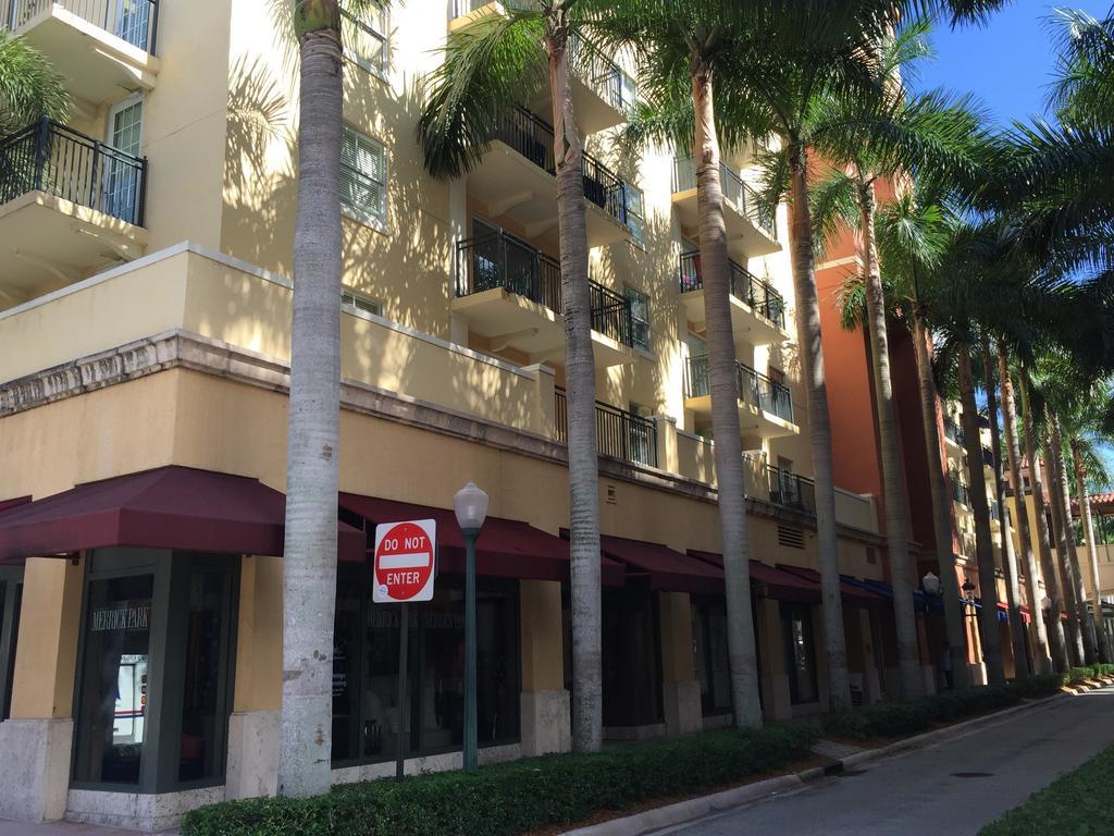 Lyx Suites At Merrick Park In Coral Gables Bagian luar foto